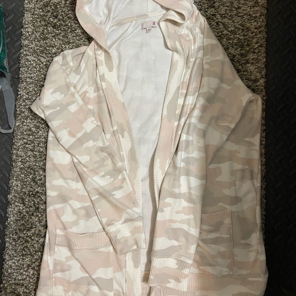 Camo open cardigan with hood
